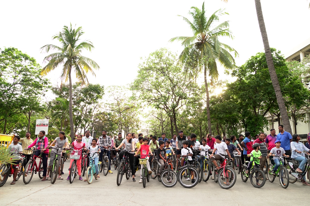 Cycle store rally images